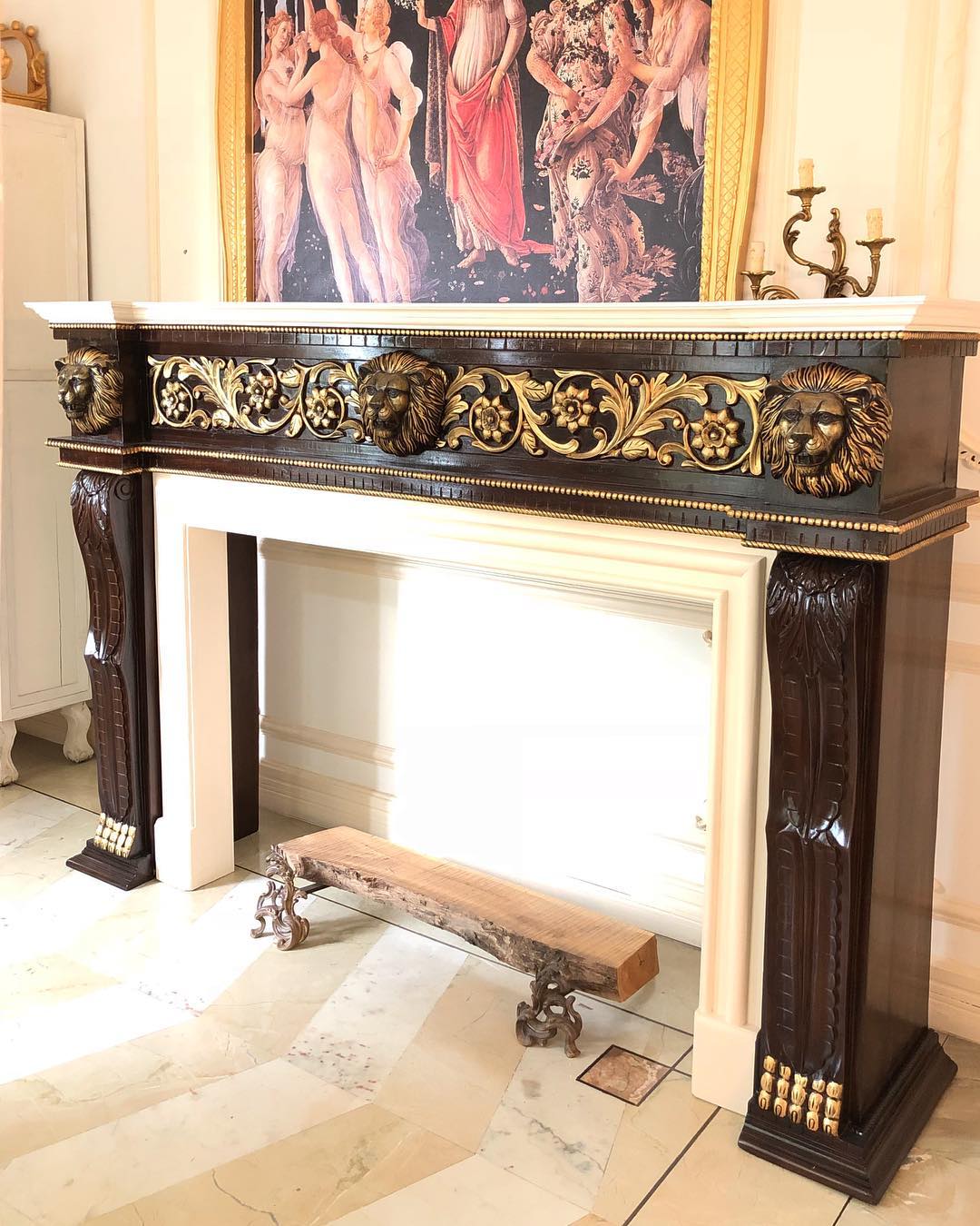 Monumental chimneypiece of neoclassical features