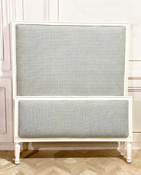 Minimal Louis XVI bed with high headboard