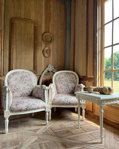 Louis XVI fauteuil of needle point feet