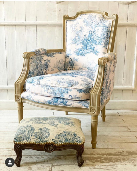 Louis XVI square back bergère