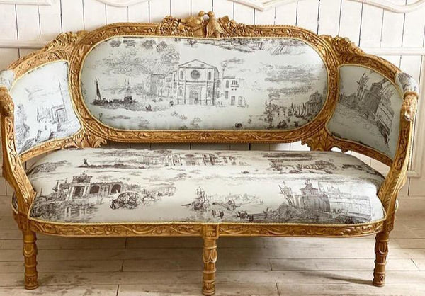 Louis XVI canapé / sofa with birds and foliage