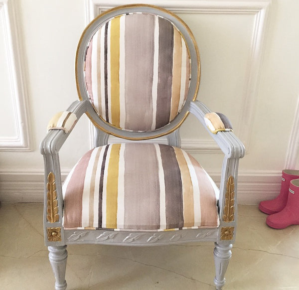 Classic Louis XVI petit armchair for children